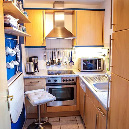 Liebevoll-eingerichtete-wohnung-mit-terrasse Appartement