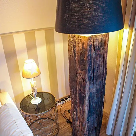 Liebevoll-eingerichtete-wohnung-mit-terrasse Kiel