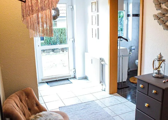 Liebevoll-eingerichtete-wohnung-mit-terrasse